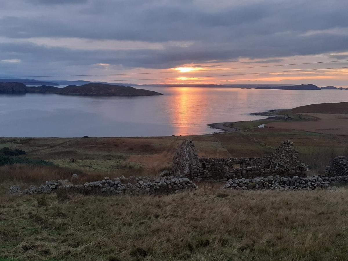 ホテル The Sleepy Crofter Glamping - Achiltibuie エクステリア 写真